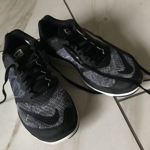 NIKE: fs lite run 3